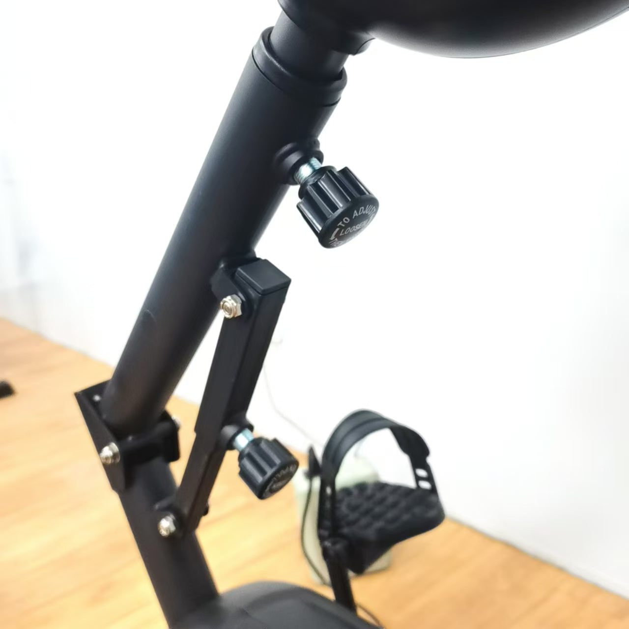 Theracycle-R Motorized Therapy Bike with Swivel Seat